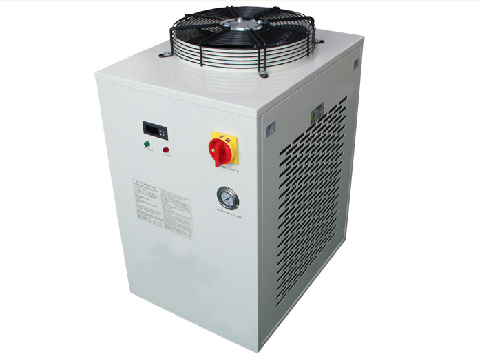 UV LED固化光源設(shè)備的三大配置照射頭、水冷機、電源驅(qū)動