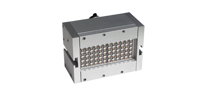 UV LED固化燈設(shè)備定制廠(chǎng)家分享選擇UV LED固化燈